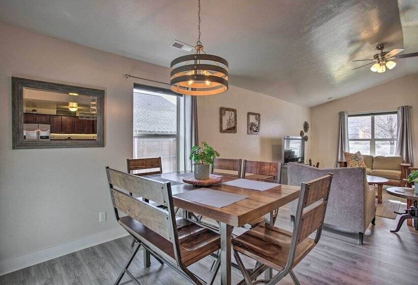 Moab Retreat: 10 Mi To Arches National Park!