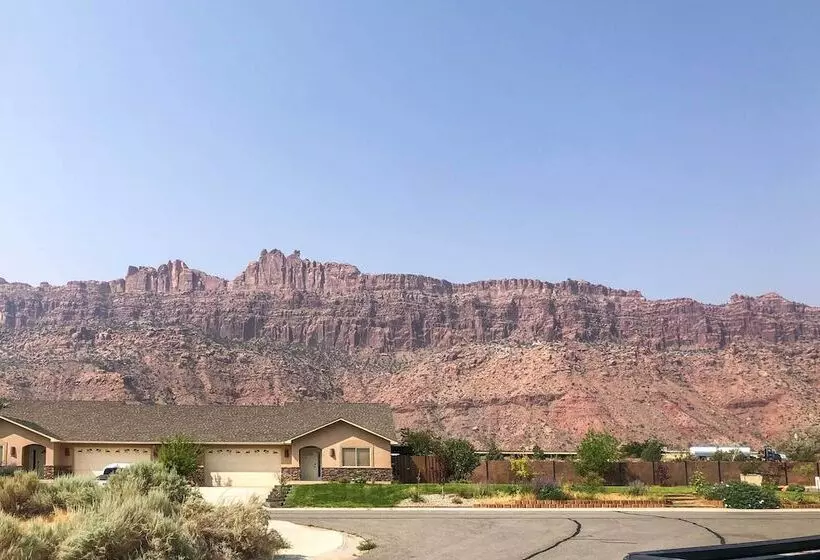 Moab Retreat: 10 Mi To Arches National Park!