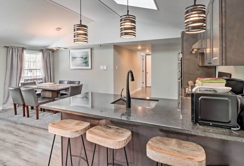 Hot Tub & Fire Pit: Modern Pocono Mountain Home