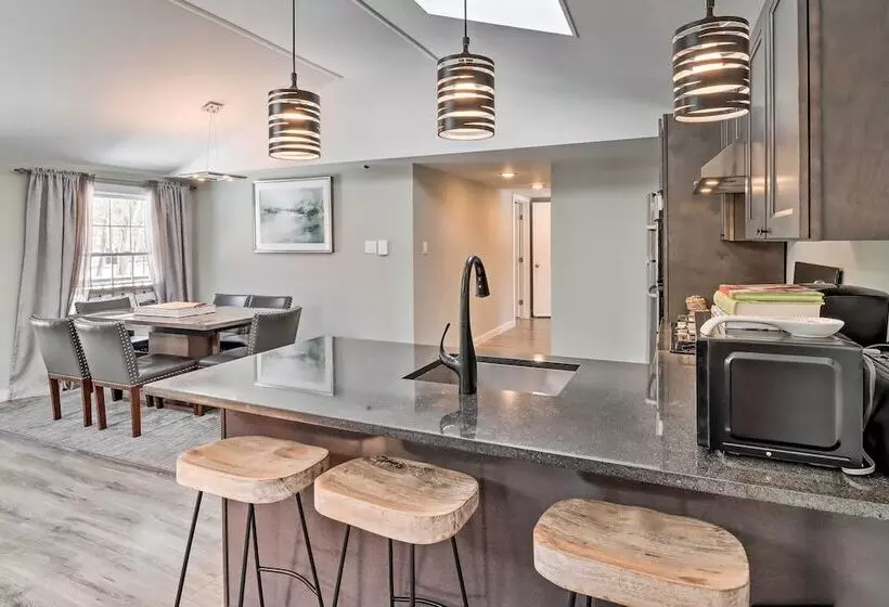 Hot Tub & Fire Pit: Modern Pocono Mountain Home