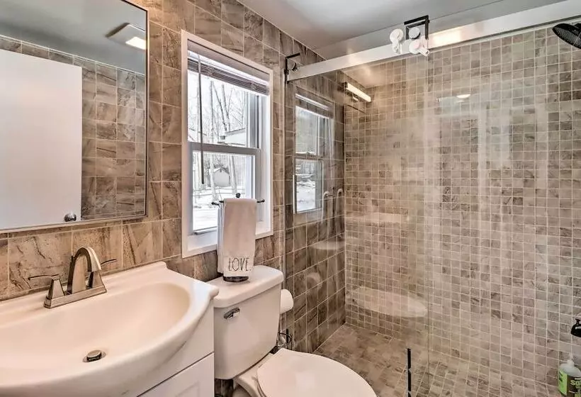 Hot Tub & Fire Pit: Modern Pocono Mountain Home