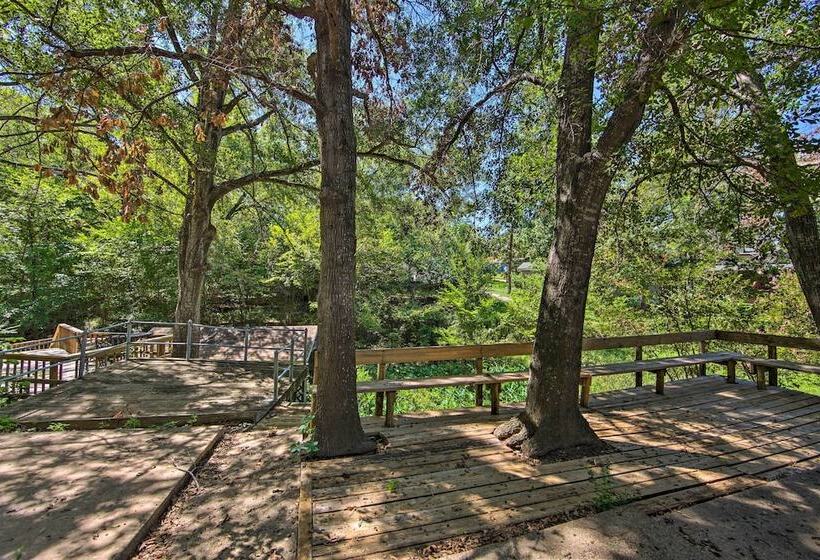 Modern Lakefront Mabank Home W/ Pool Table!