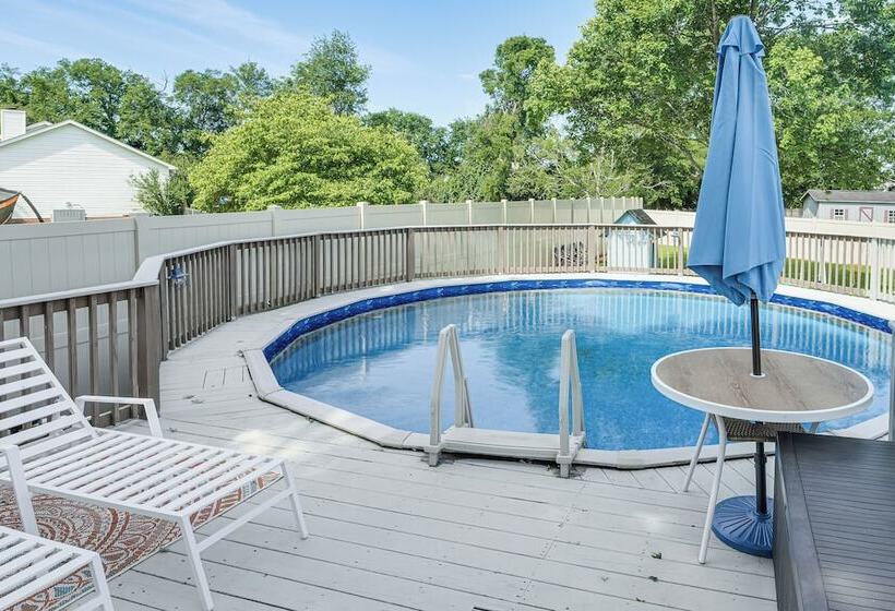 Above Ground Pool & Backyard At Murfreesboro Home!
