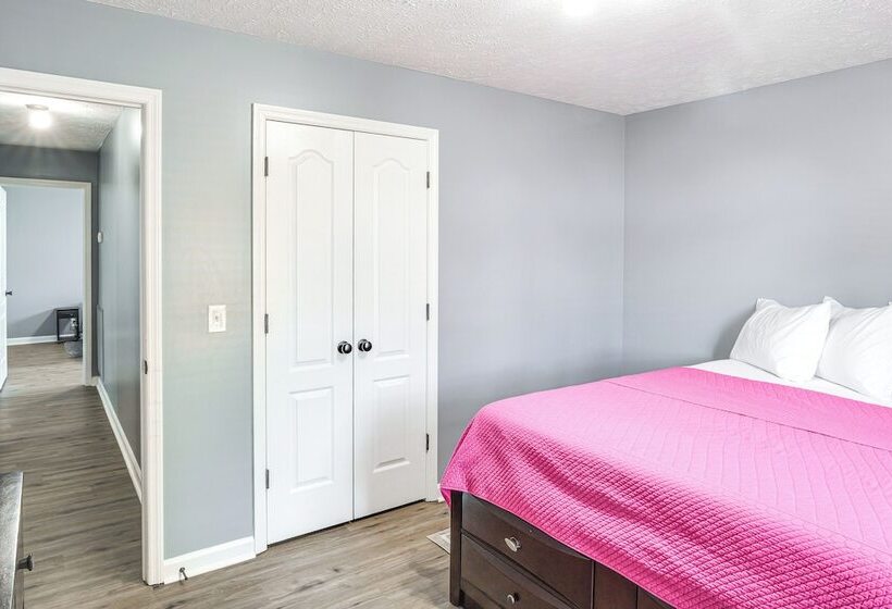 Above Ground Pool & Backyard At Murfreesboro Home!