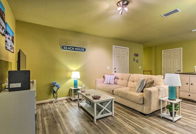 Navarre Beach House: Minutes To Restaurants!