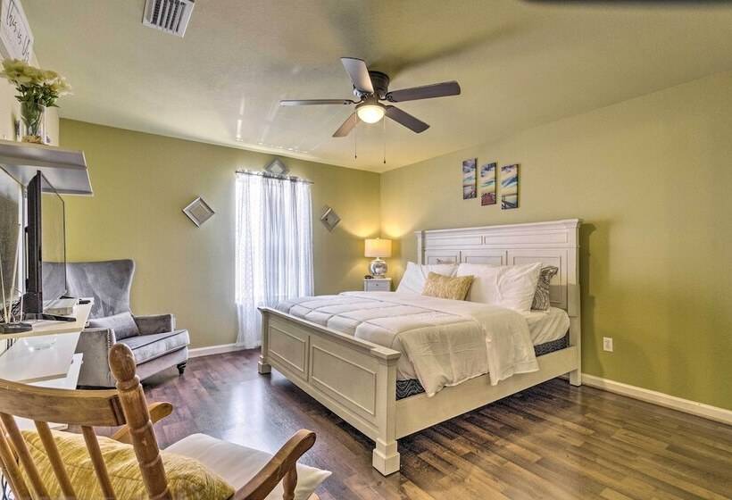 Navarre Beach House: Minutes To Restaurants!