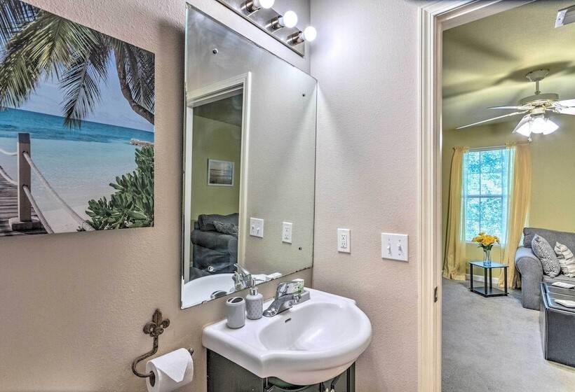 Navarre Beach House: Minutes To Restaurants!