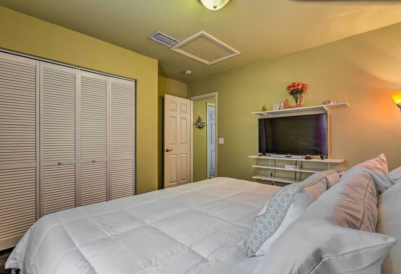 Navarre Beach House: Minutes To Restaurants!