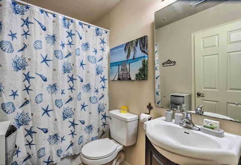 Navarre Beach House: Minutes To Restaurants!