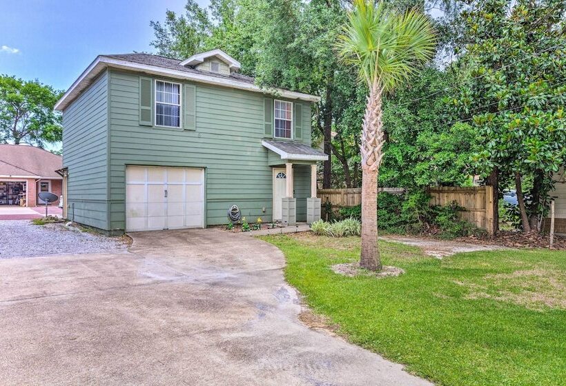 Navarre Beach House: Minutes To Restaurants!