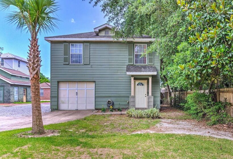 Navarre Beach House: Minutes To Restaurants!
