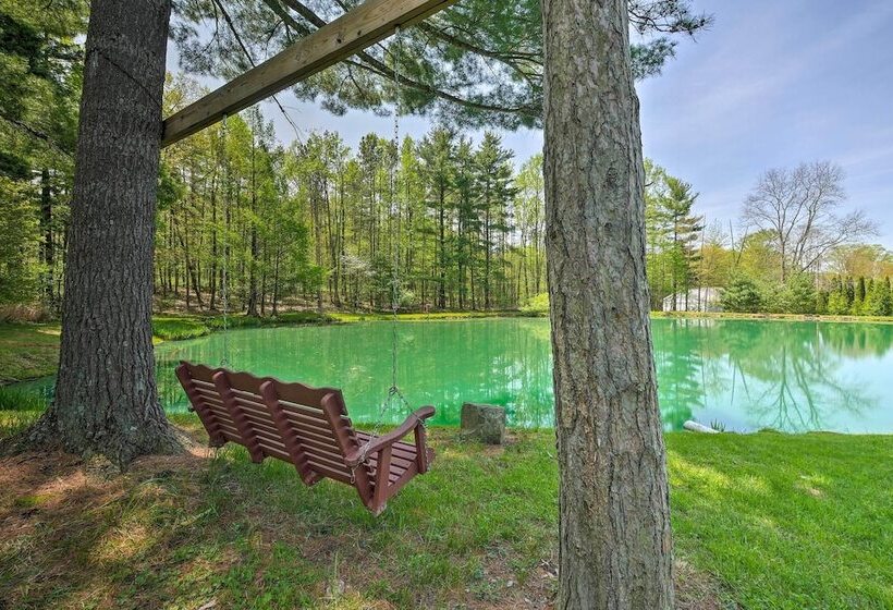 The Red Pine Cabin  W/ Private Pond & Dock!