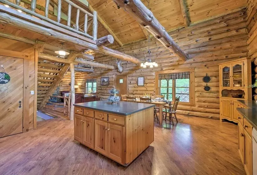 The Red Pine Cabin  W/ Private Pond & Dock!