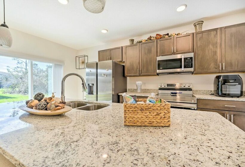 Peaceful Home W/ Patio, 26 Mi To Disney World