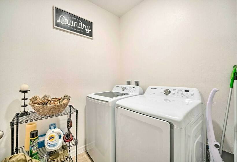 Peaceful Home W/ Patio, 26 Mi To Disney World