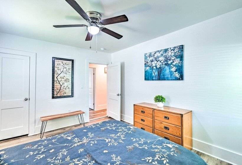 Pet Friendly Fayetteville Home W/ Fenced Yard