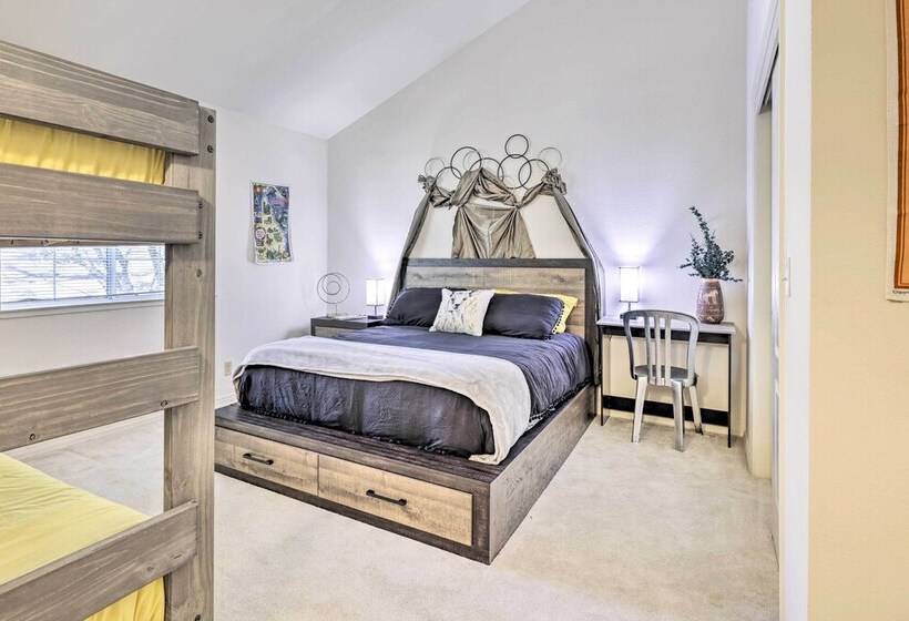 Pine Mountain Lake Home W/ Decks, Golf Course View