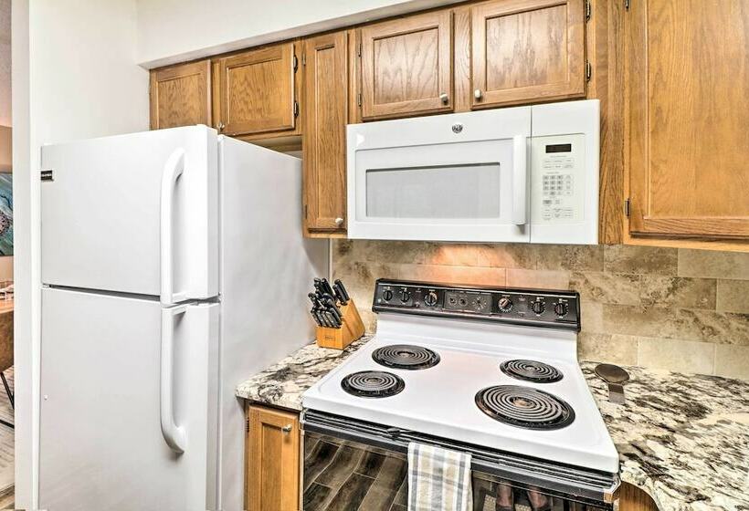 Private Riverfront Home On The White River!