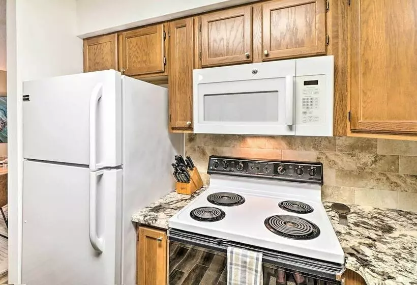 Private Riverfront Home On The White River!