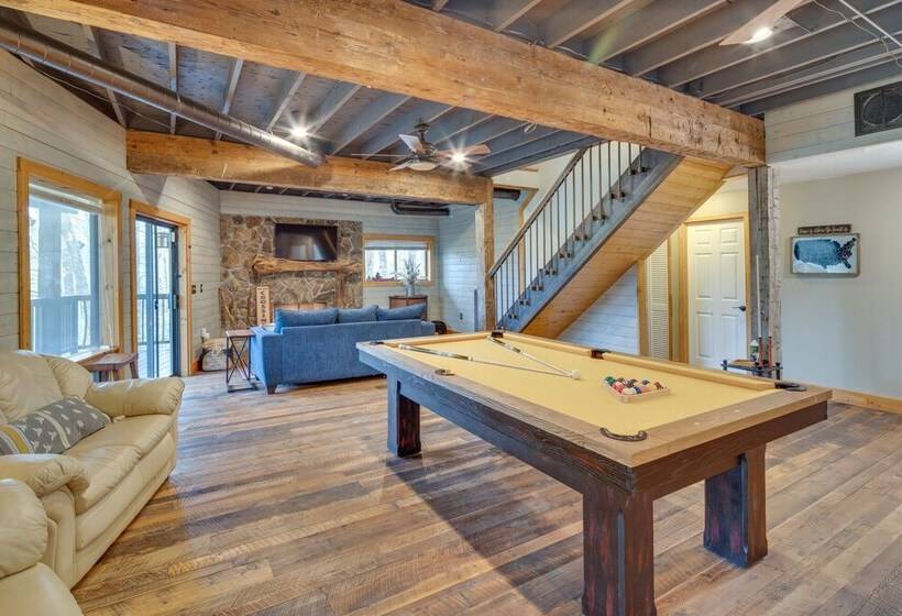 Rustic Chic Sapphire Home W/ Wraparound Decks