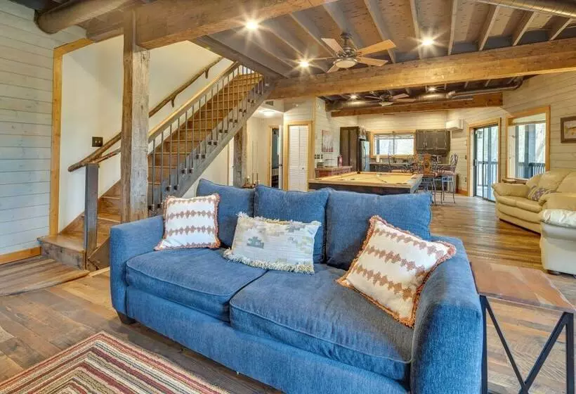 Rustic Chic Sapphire Home W/ Wraparound Decks