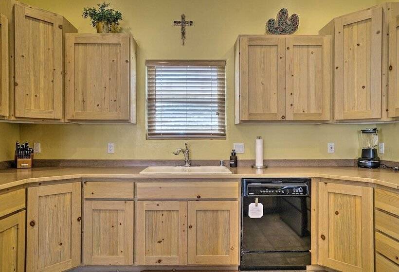 Rustic Las Cruces Escape   2 Mi To Nmsu!