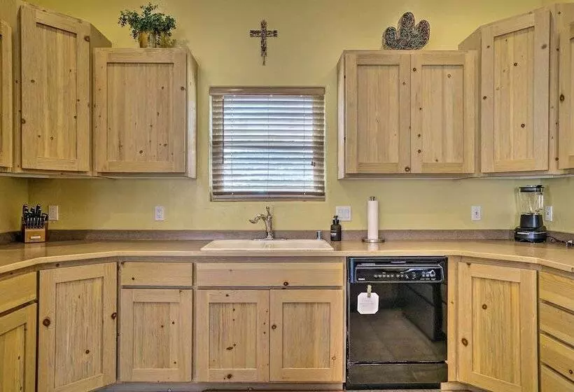 Rustic Las Cruces Escape   2 Mi To Nmsu!