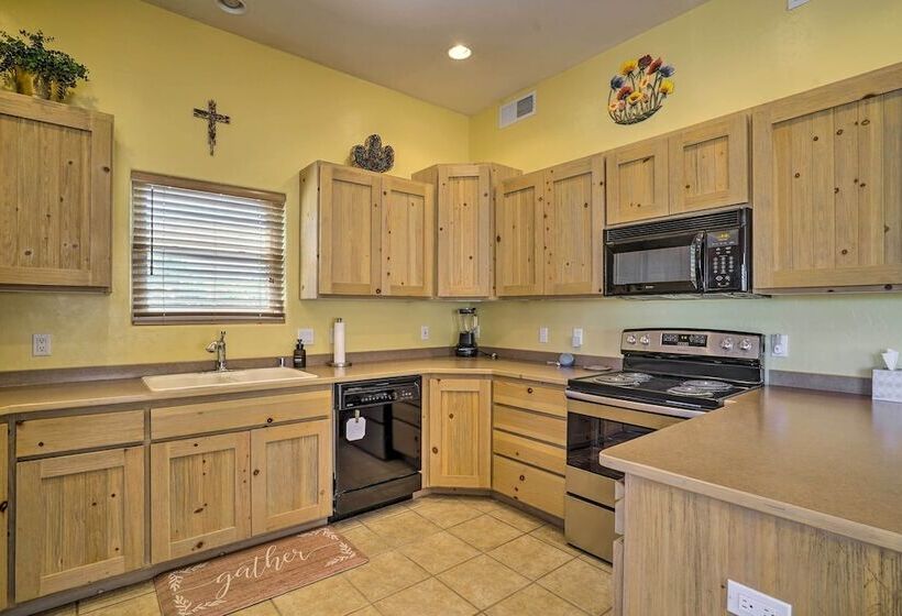 Rustic Las Cruces Escape   2 Mi To Nmsu!