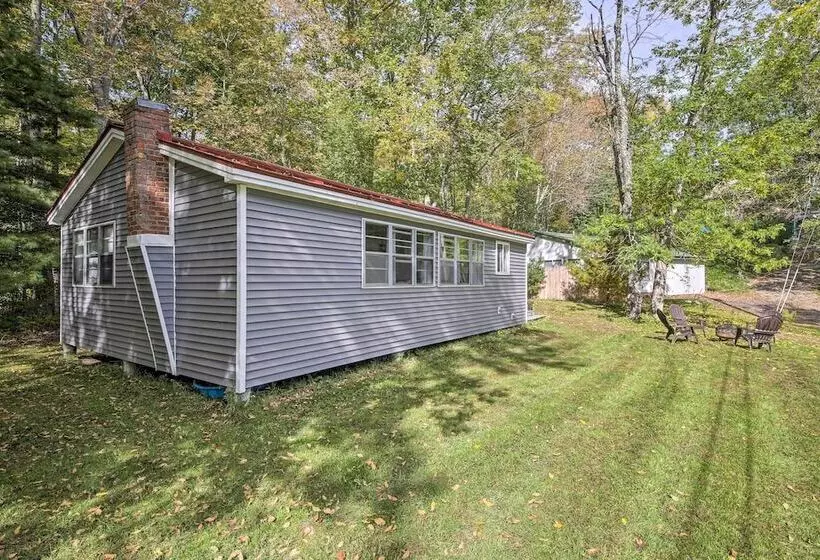 Rustic Retreat Across From Lake; Family Friendly!