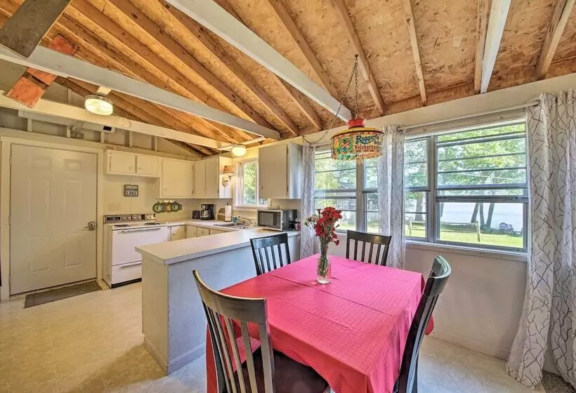 Rustic Retreat Across From Lake; Family Friendly!