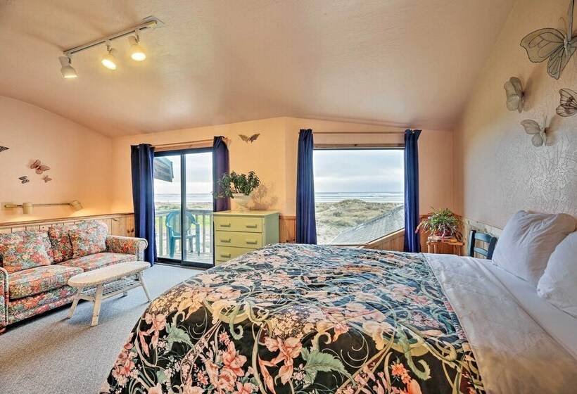 Sanderling Sea Cottages, Unit 1 With Deck!