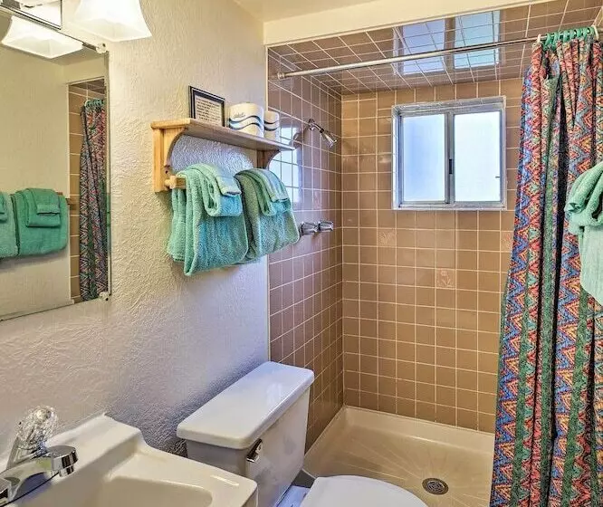 Sanderling Sea Cottages, Unit 1 With Deck!