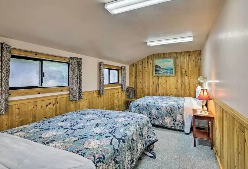 Sanderling Sea Cottages, Unit 1 With Deck!