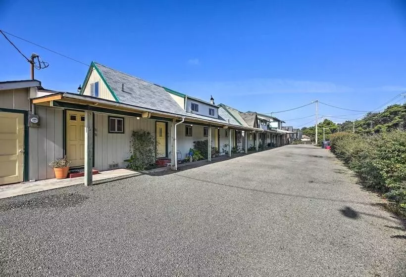 Sanderling Sea Cottages, Unit 1 With Deck!