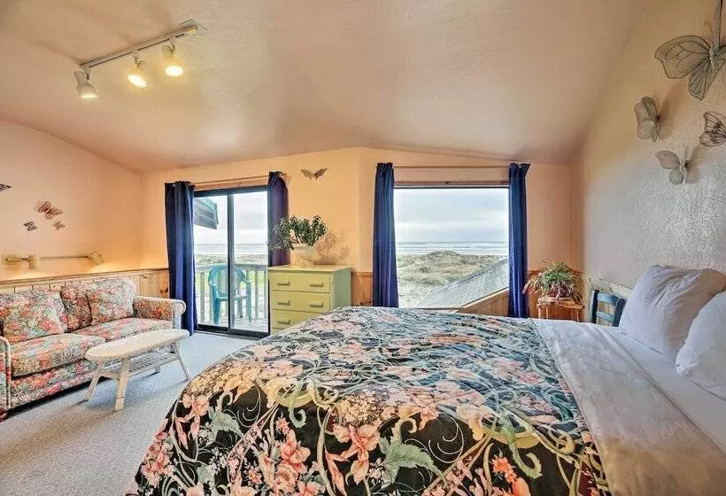 Sanderling Sea Cottages, Unit 1 With Deck!