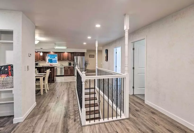 Cozy Seneca Falls Home Close To Cayuga Wine Trail!