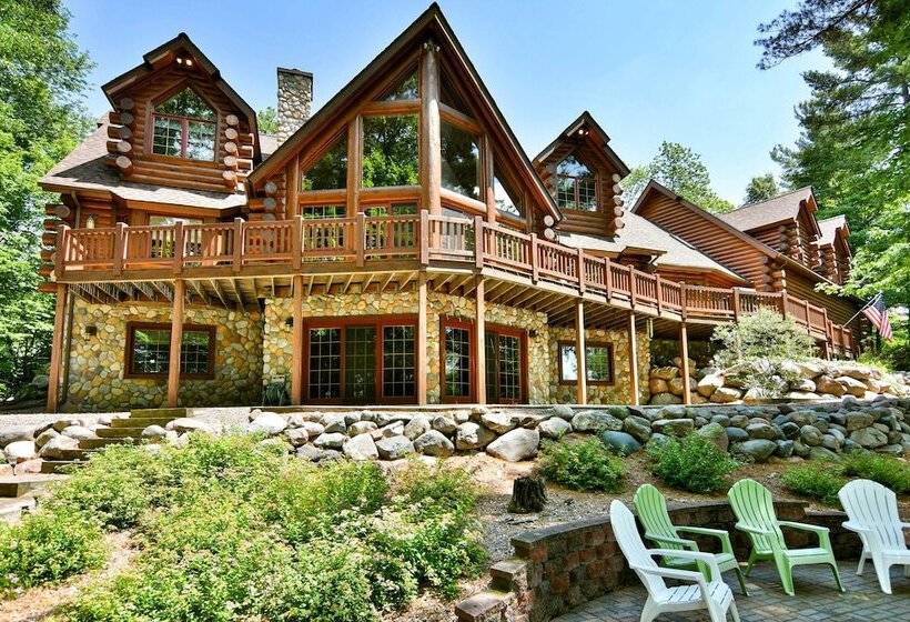 Spacious House W/ Boat Dock On Red Cedar Lake