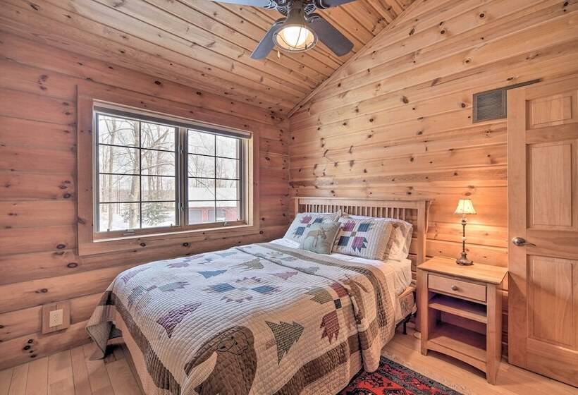 Spacious House W/ Boat Dock On Red Cedar Lake