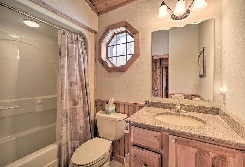 Spacious House W/ Boat Dock On Red Cedar Lake