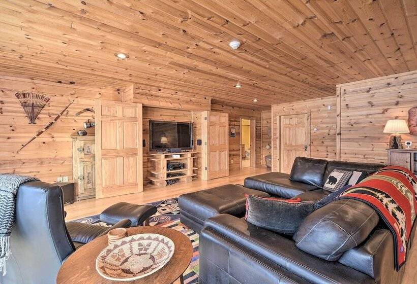 Spacious House W/ Boat Dock On Red Cedar Lake