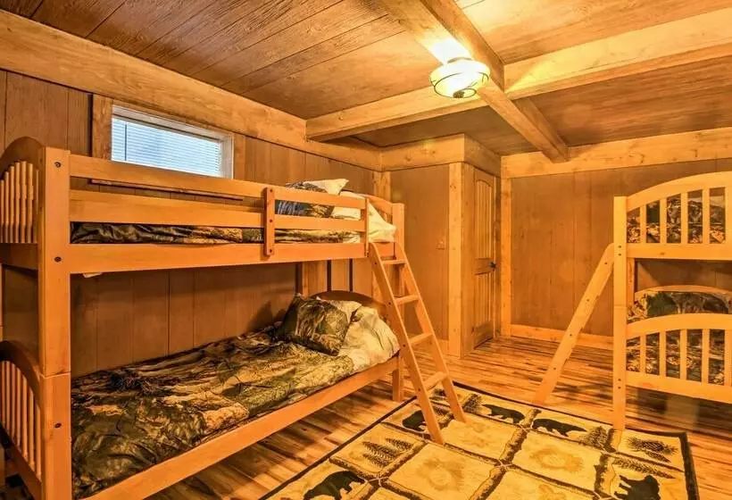 Spacious Twin Mountain Vacation Rental On 5 Acres!