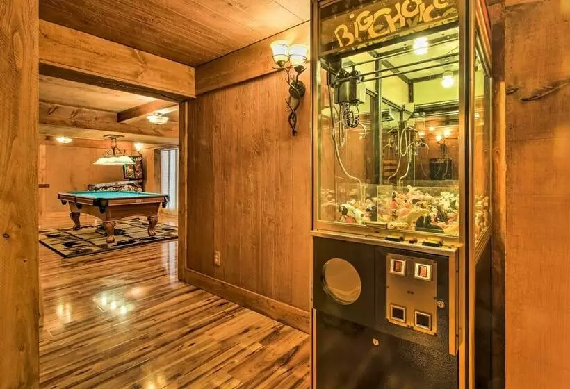 Spacious Twin Mountain Vacation Rental On 5 Acres!