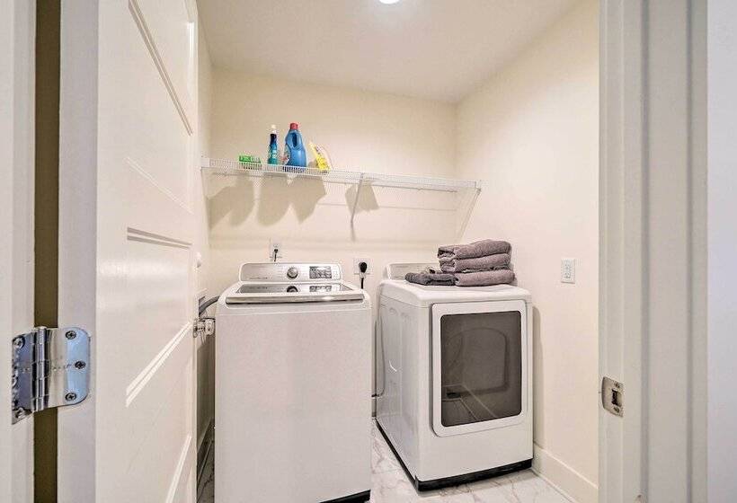 Stunning Surf City Home On Canal W/ Game Room!