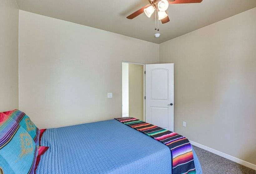 Unique Las Cruces Home W/ Patio + Gas Grill!