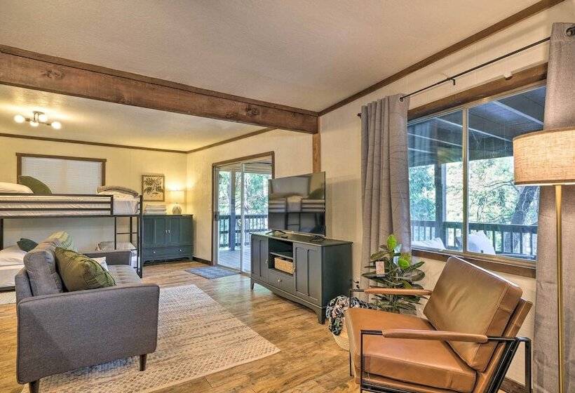 Near Trails: Cabin W/ 2 Level Deck In Twain Harte