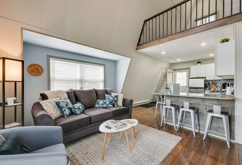 Dock & Sunroom: Waterfront Home Near Kalahari!