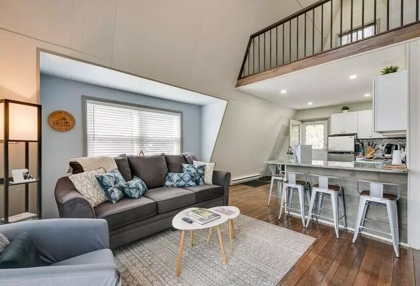 Dock & Sunroom: Waterfront Home Near Kalahari!