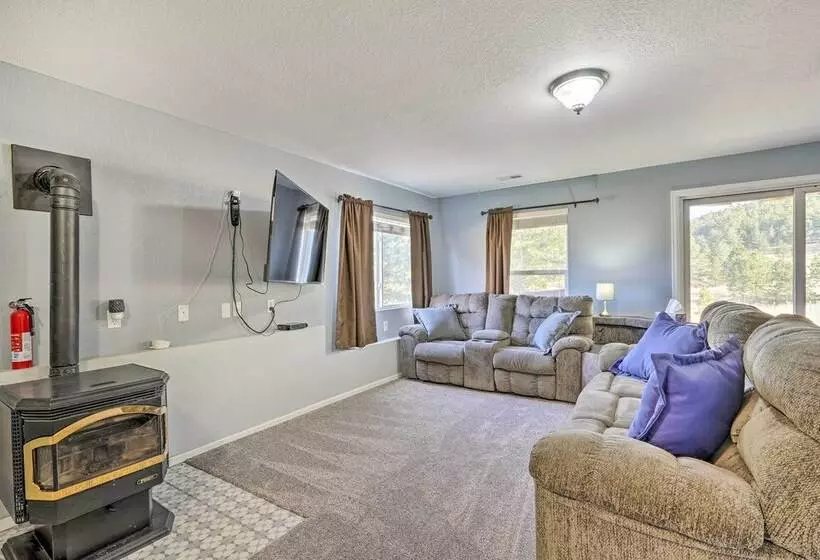 Westcliffe Mountain Retreat W/ Deck + Grill!
