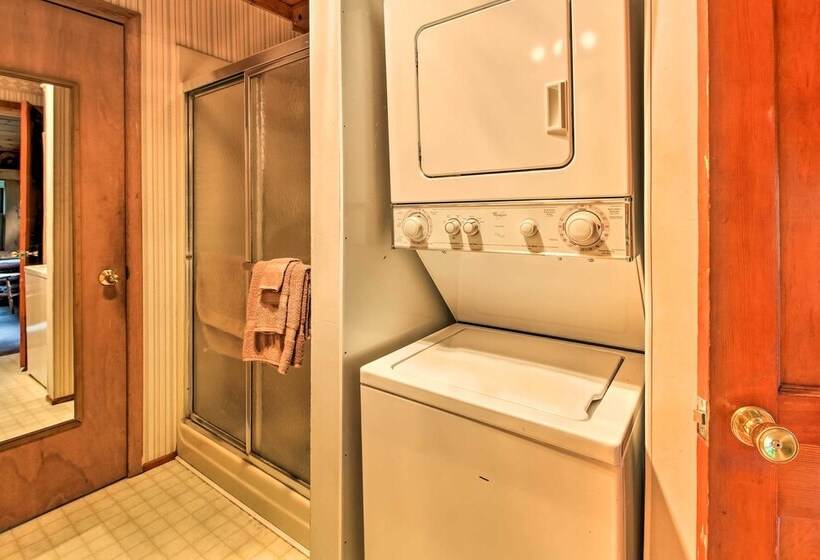 Wilderness Acres Retreat On Bear Lake!