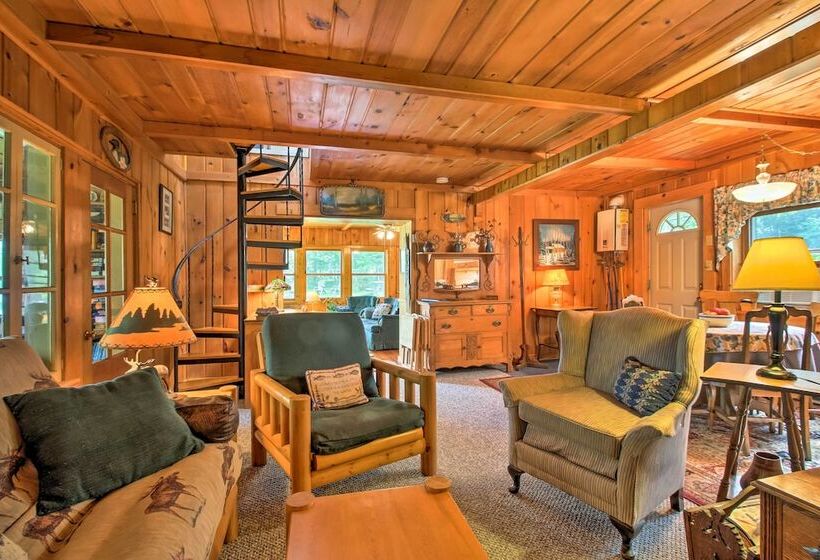 Wilderness Acres Retreat On Bear Lake!